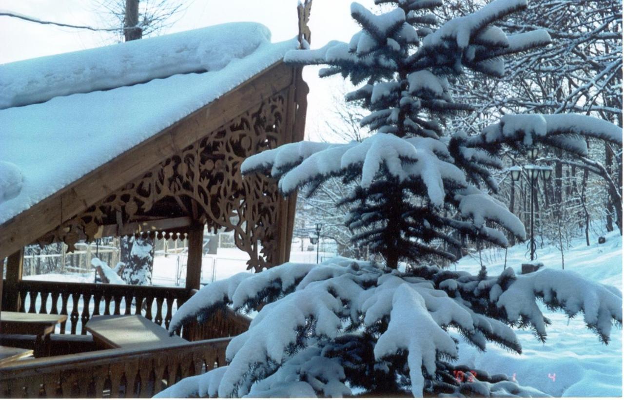 Дом Писателей Цахкадзора Hotel Exterior photo