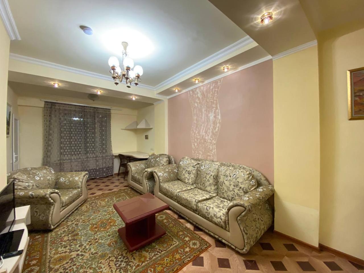 Дом Писателей Цахкадзора Hotel Exterior photo