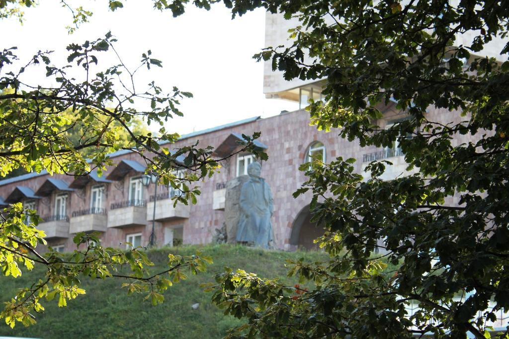 Дом Писателей Цахкадзора Hotel Exterior photo